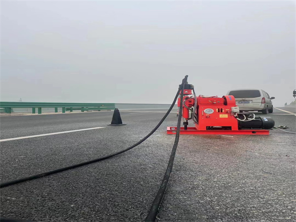 盐池马路路基路面开裂下沉注浆加固灌浆