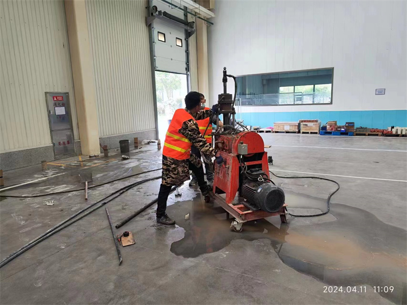 盐池厂房地面下沉塌陷注浆加固施工